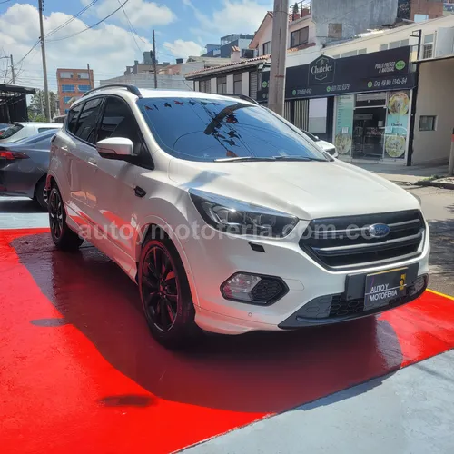 Ford Escape St Line, Modelo 2019 - Imagen 5