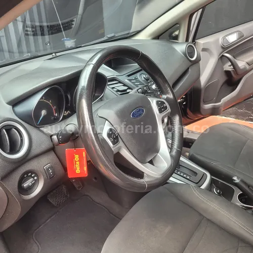Ford Fiesta Se, Modelo 2014 - Imagen 6