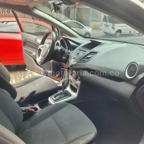 Ford Fiesta Se, Modelo 2014 - Imagen 11