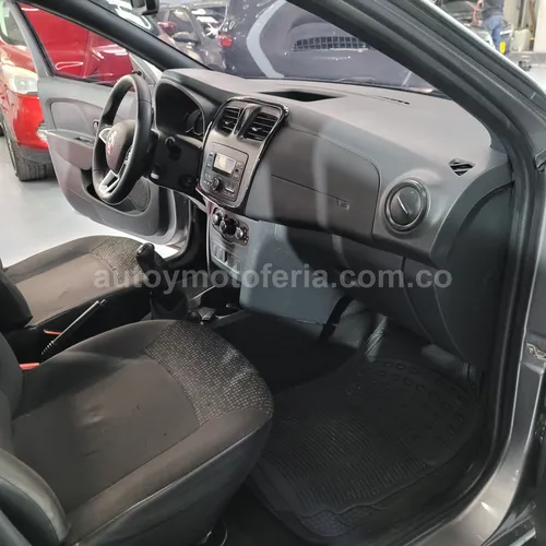 Renault Sandero, Modelo 2023 - Imagen 12