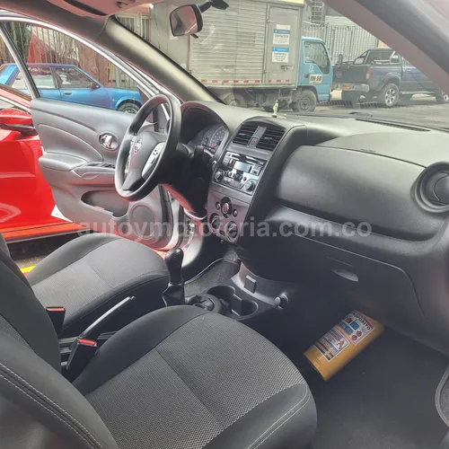 Nissan Versa Sense, Modelo 2019 - Imagen 11