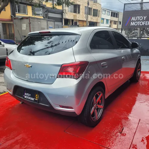 Chevrolet Onix Ltz, Modelo 2020 - Imagen 4
