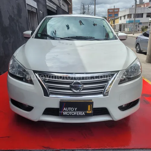 Nissan Sentra B17 Advance, Modelo 2015 - Imagen 4