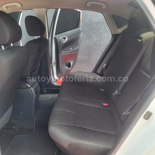 Nissan Sentra B17 Advance, Modelo 2015 - Imagen 11