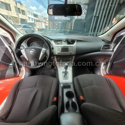 Nissan Sentra B17 Advance, Modelo 2015 - Imagen 12