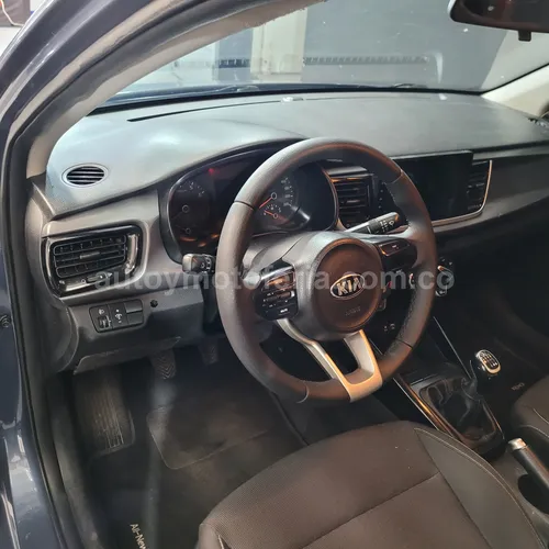 Kia Rio, Modelo 2018 - Imagen 8