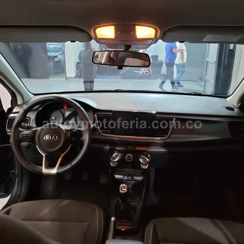 Kia Rio, Modelo 2018 - Imagen 12