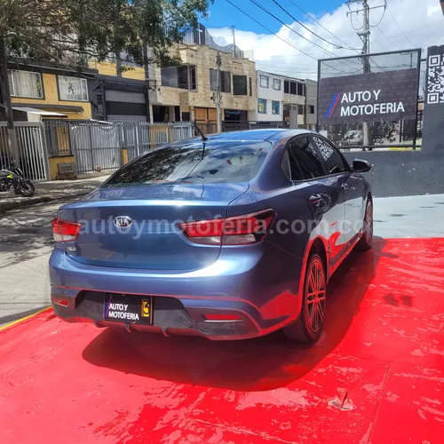 Kia Rio Vibrant , Modelo 2018 - Imagen 6