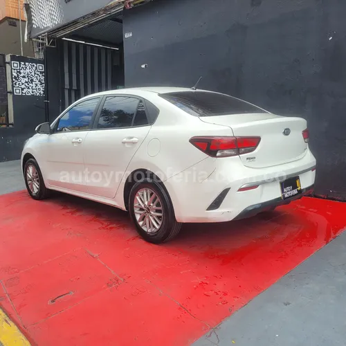 Kia Rio, Modelo 2022 - Imagen 4