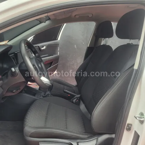 Kia Rio, Modelo 2022 - Imagen 11