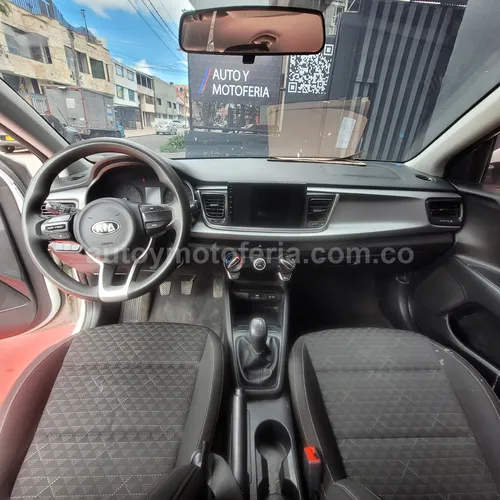 Kia Rio, Modelo 2022 - Imagen 10