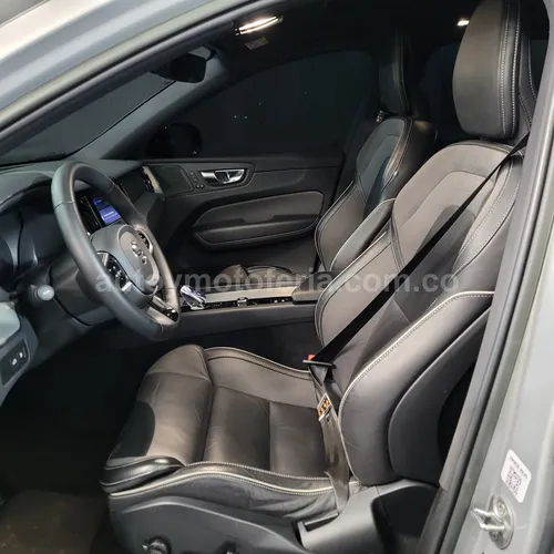 Volvo Xc60 Phev, Modelo 2023 - Imagen 7