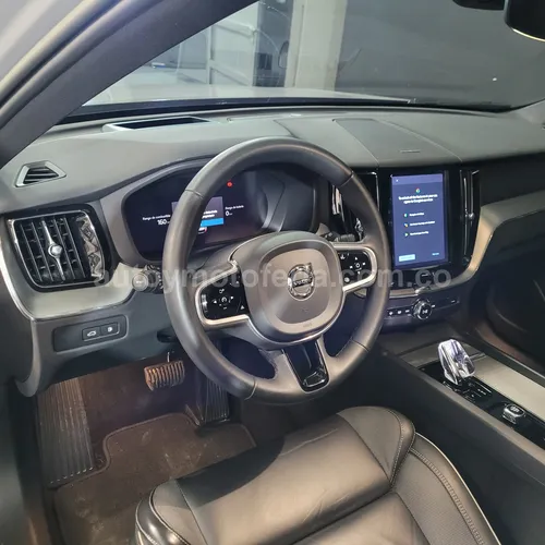 Volvo Xc60 Phev, Modelo 2023 - Imagen 9