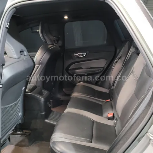 Volvo Xc60 Phev, Modelo 2023 - Imagen 12