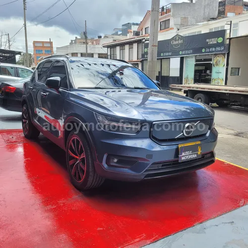 Volvo EX40 Ultra, Modelo 2022 - Imagen 2