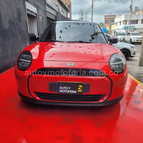 Mini Cooper E, Modelo 2024 - Imagen 4