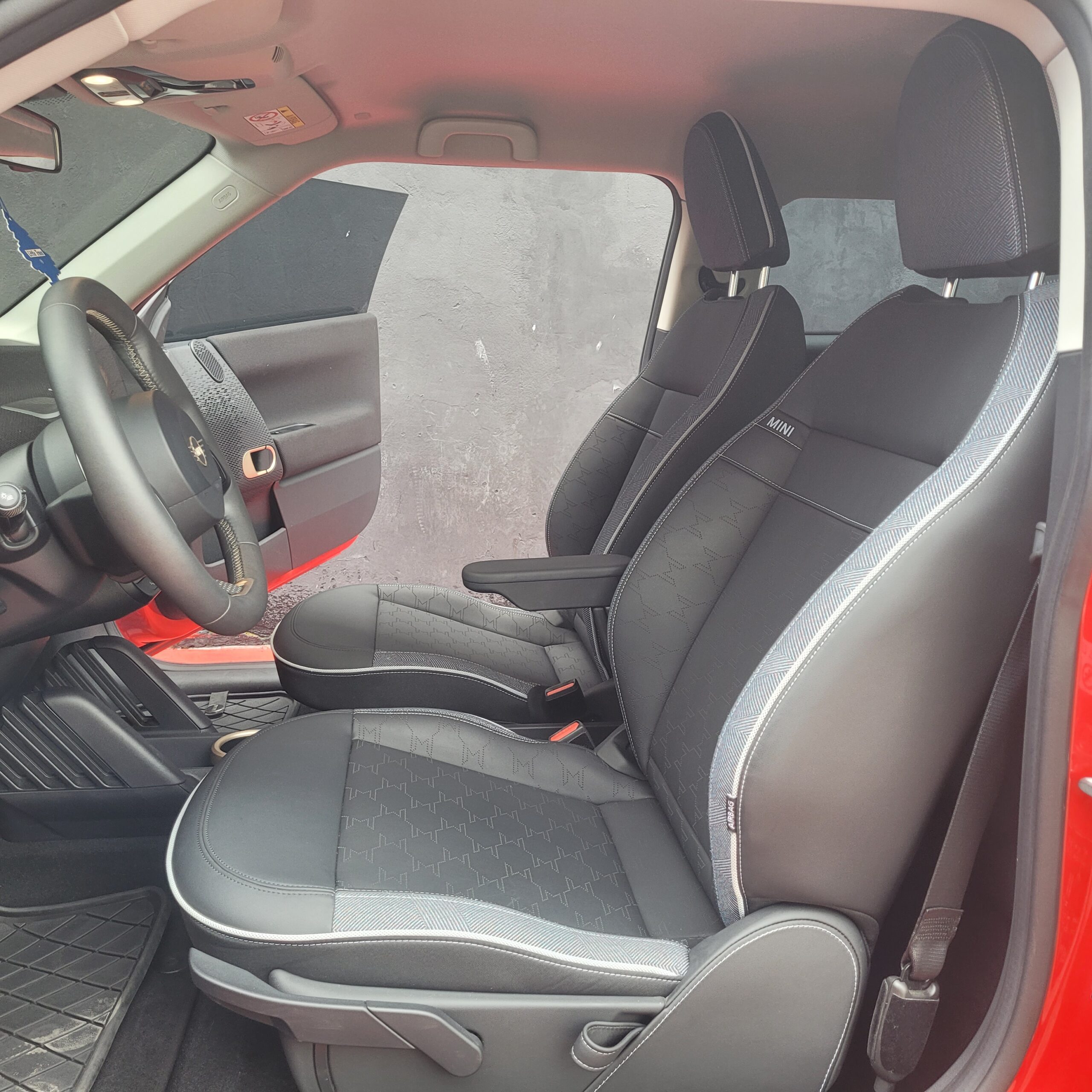 Mini Cooper E, Modelo 2024 - Imagen 9