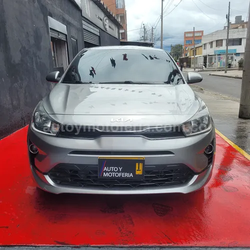 Kia Rio Vibrant, Modelo 2024 - Imagen 2