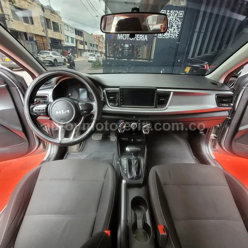 Kia Rio Vibrant, Modelo 2024 - Imagen 10