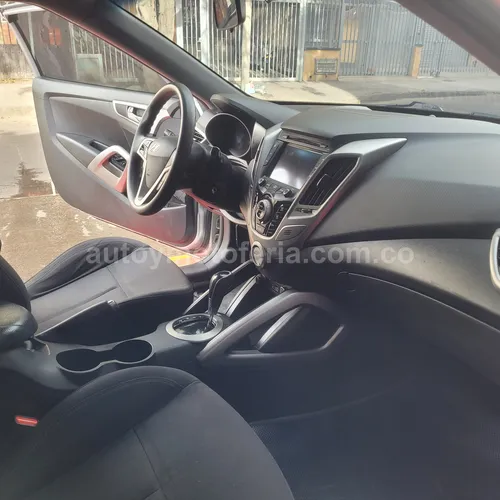 Hyundai Veloster, Modelo 2015 - Imagen 9