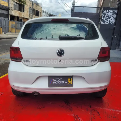 Volkswagen Gol Power, Modelo 2015 - Imagen 4