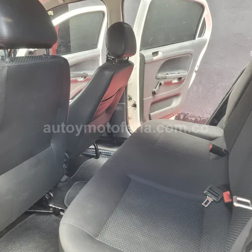 Volkswagen Gol Power, Modelo 2015 - Imagen 10