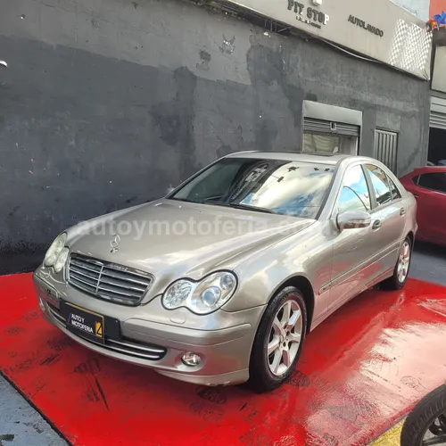Mercedes Benz C180, Modelo 2005 - Imagen 10