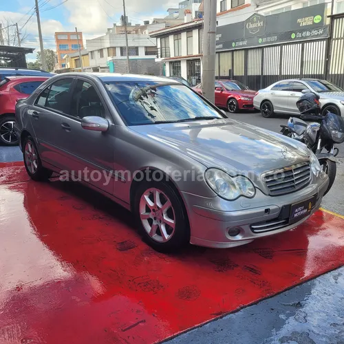 Mercedes Benz C180, Modelo 2005 - Imagen 14
