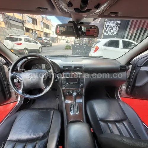 Mercedes Benz C180, Modelo 2005 - Imagen 3