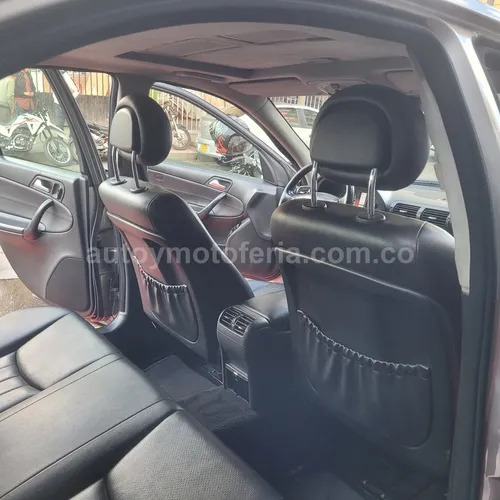 Mercedes Benz C180, Modelo 2005 - Imagen 4