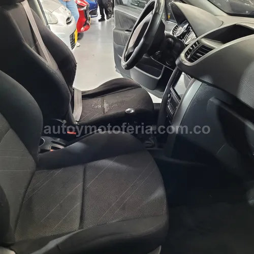 Peugeot 207, Modelo 2008 - Imagen 11