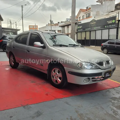 Renault Megane, Modelo 2006 - Imagen 4