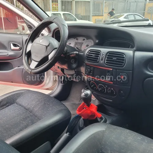 Renault Megane, Modelo 2006 - Imagen 8
