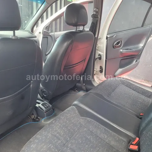 Renault Megane, Modelo 2006 - Imagen 9