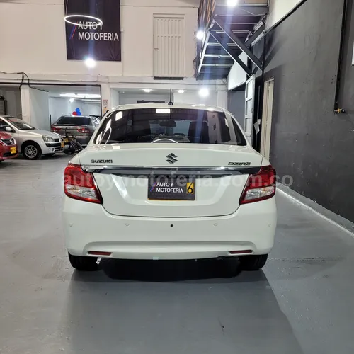 Suzuki Swift Dzire, Modelo 2021 - Imagen 7