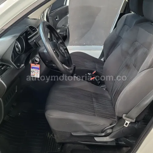 Suzuki Swift Dzire, Modelo 2021 - Imagen 8