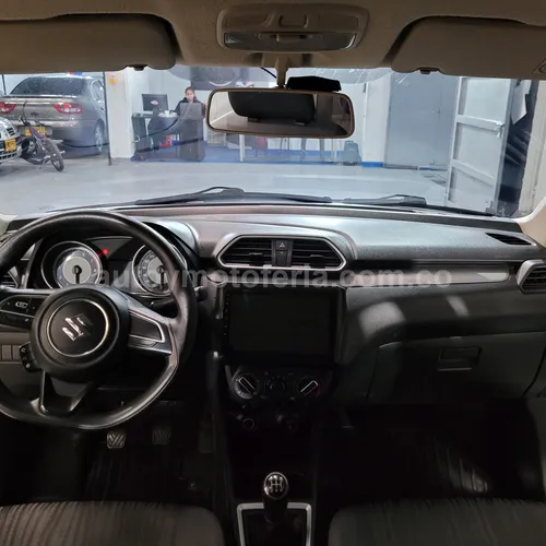 Suzuki Swift Dzire, Modelo 2021 - Imagen 10
