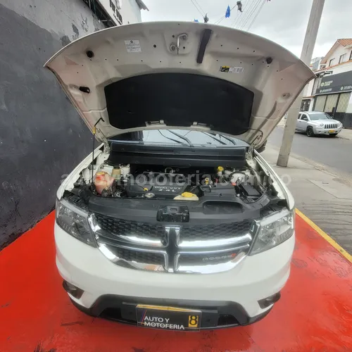 Dodge Journey, Modelo 2013 - Imagen 2
