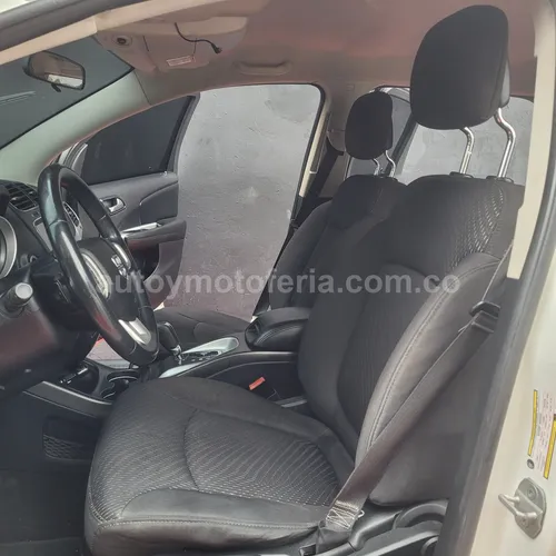 Dodge Journey, Modelo 2013 - Imagen 9