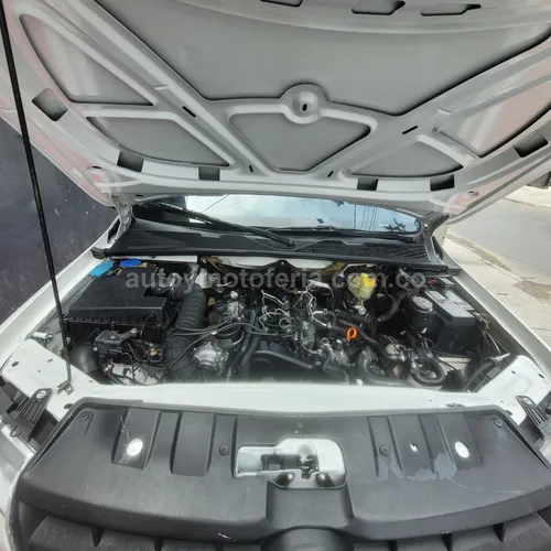 Volkswagen Amarok 4x4, Modelo 2011 - Imagen 2