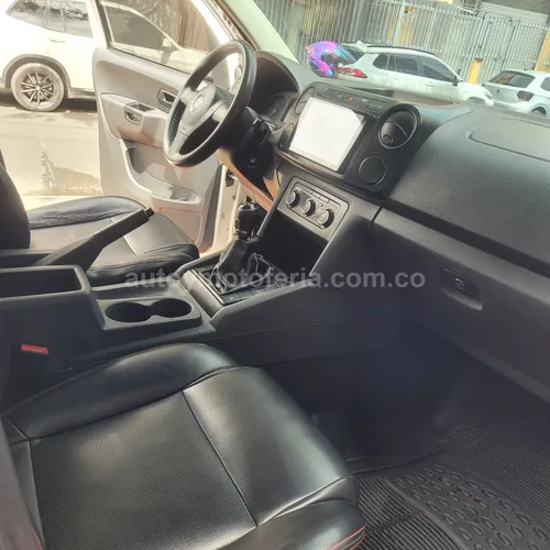 Volkswagen Amarok 4x4, Modelo 2011 - Imagen 5