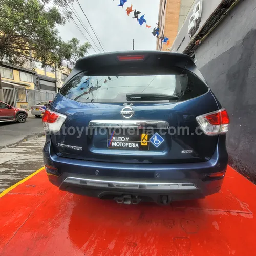 Nissan Pathfinder Modelo 2015 - Imagen 3
