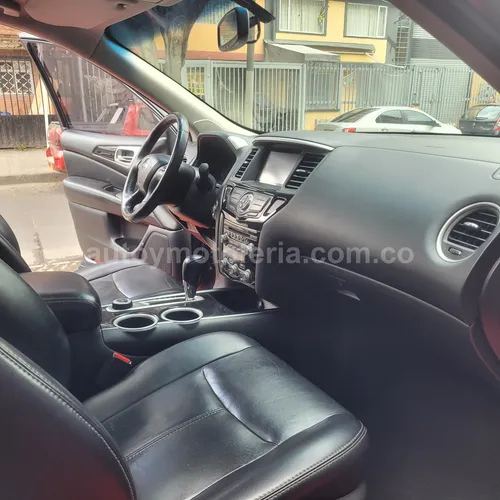 Nissan Pathfinder Modelo 2015 - Imagen 6
