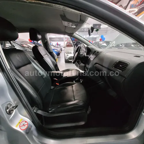 Volkswagen Vento, Modelo 2016 - Imagen 13