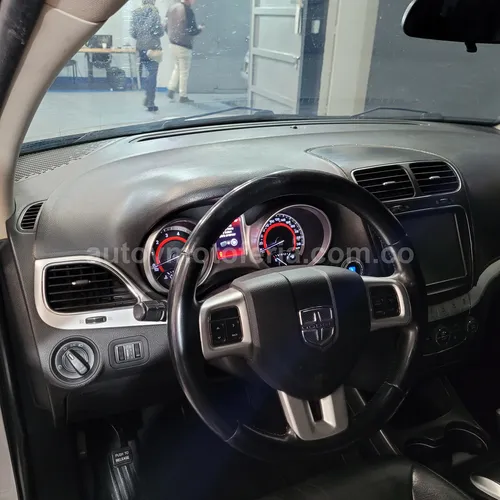 Dodge Journey, Modelo 2013 - Imagen 7