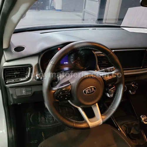 KIA RIO VIBRANT 2022