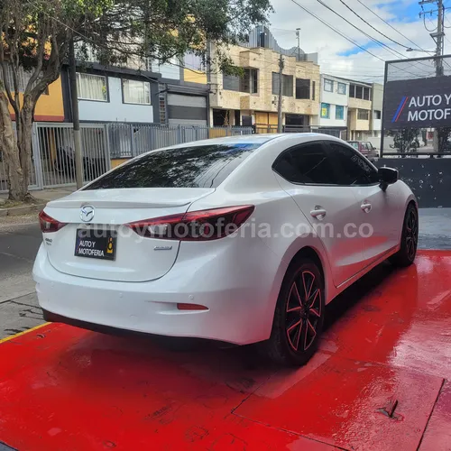Mazda 3 Grand Touring, Modelo 2017 - Imagen 8