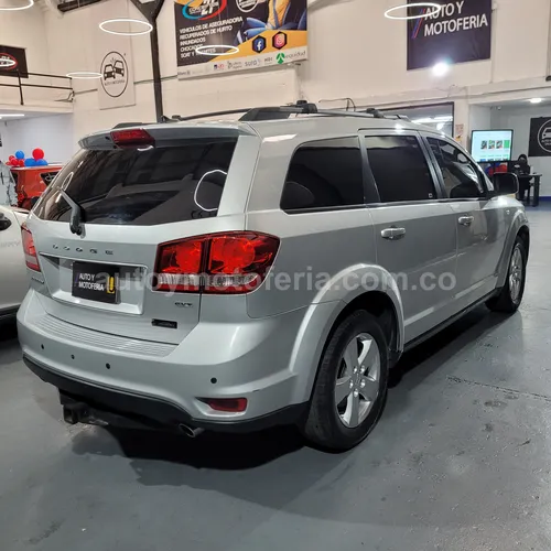 Dodge Journey, Modelo 2012 - Imagen 8
