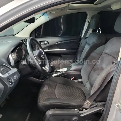 Dodge Journey, Modelo 2012 - Imagen 5