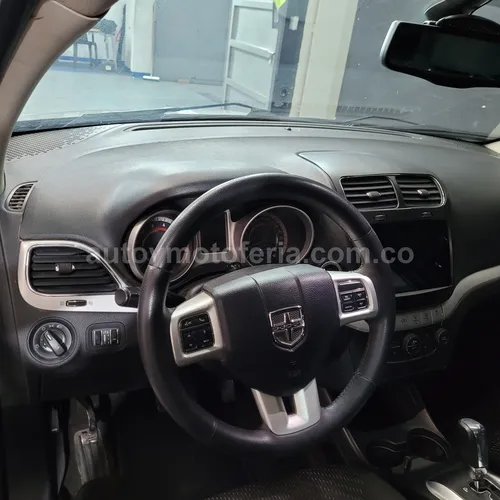 Dodge Journey, Modelo 2012 - Imagen 7